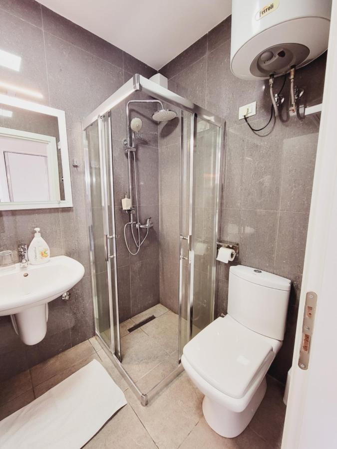 Hotel Nuestra Casa à Tirana Extérieur photo