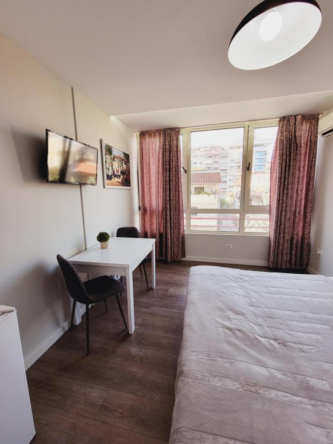 Hotel Nuestra Casa à Tirana Extérieur photo