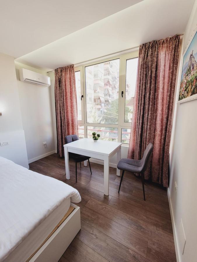 Hotel Nuestra Casa à Tirana Extérieur photo
