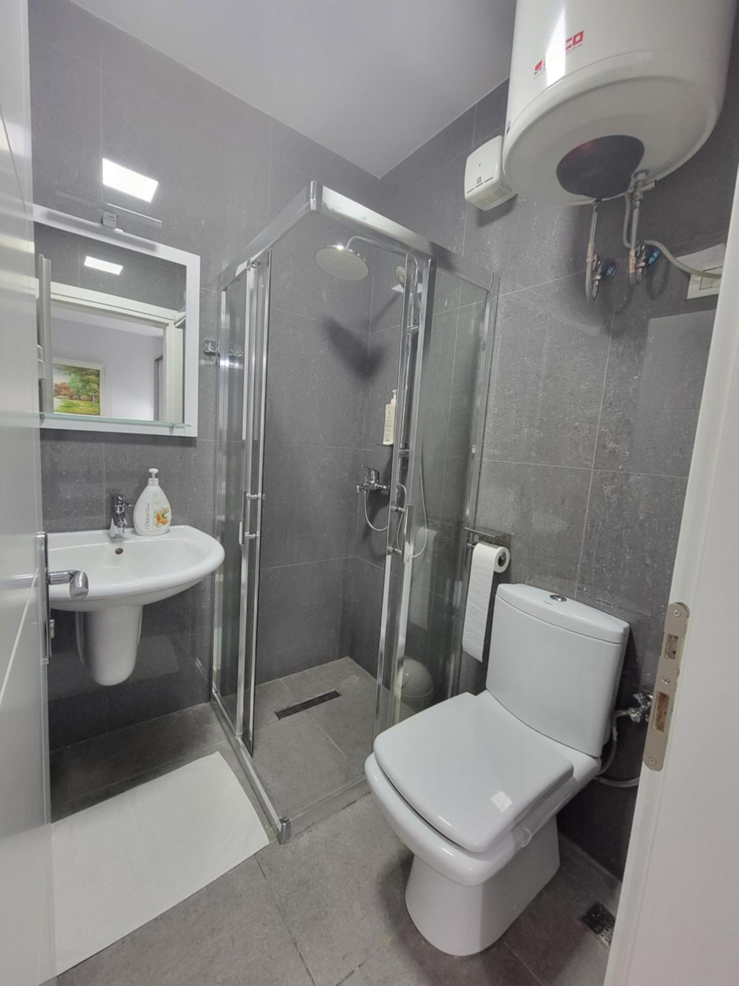 Hotel Nuestra Casa à Tirana Extérieur photo